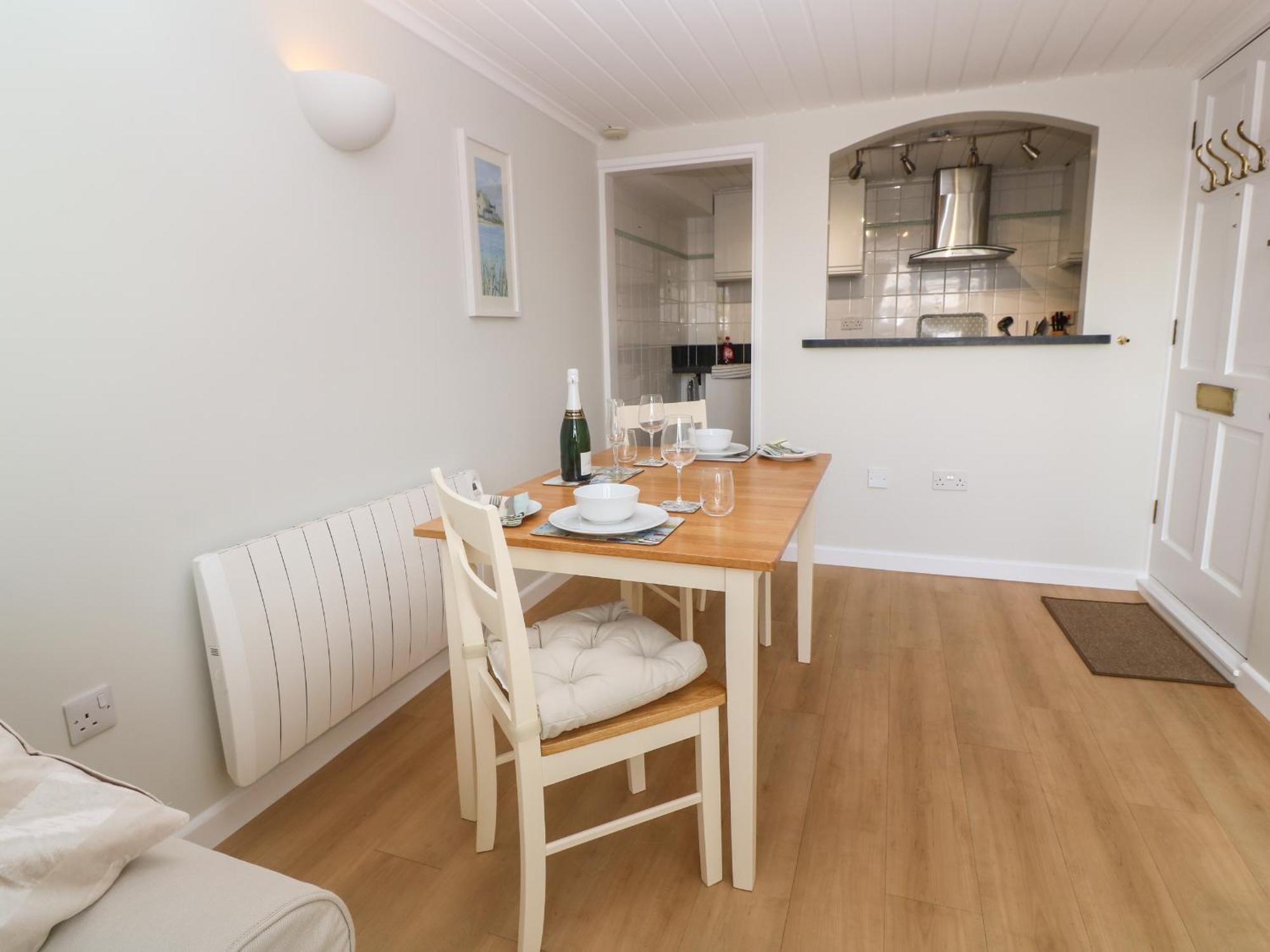 58 High Street Apartment Фалмът Екстериор снимка